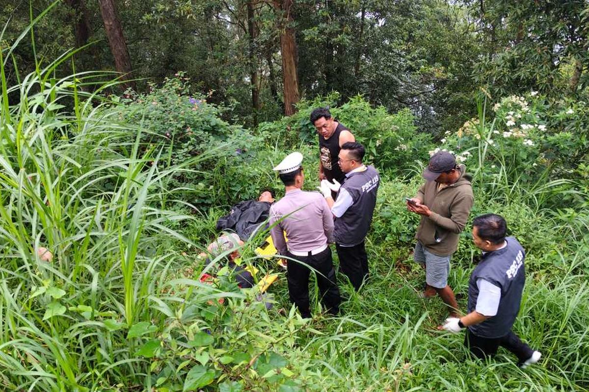 Akibat Rem Blong, Pasutri Alami Kecelakaan di Jalur Tawangmangu–Sarangan