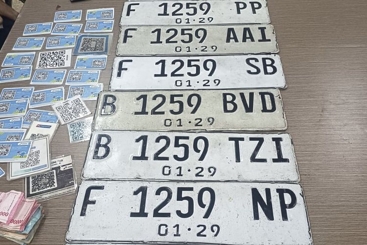 Viral BMW Pakai Pelat Kemhan Palsu, Ini Ancaman Hukumannya