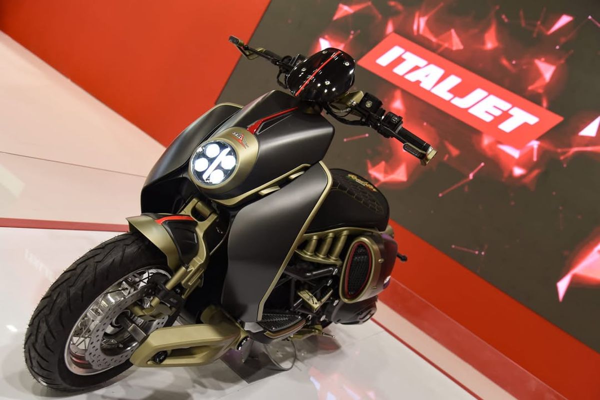 Skuter Baru Italjet Roadster 400, Kombinasi Klasik dan Nyentrik