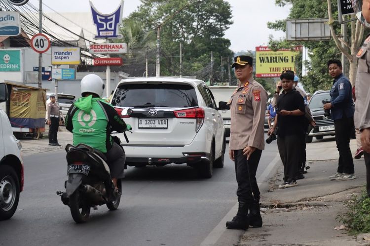 Antisipasi Macet, Polisi Terapkan One Way di Lembang