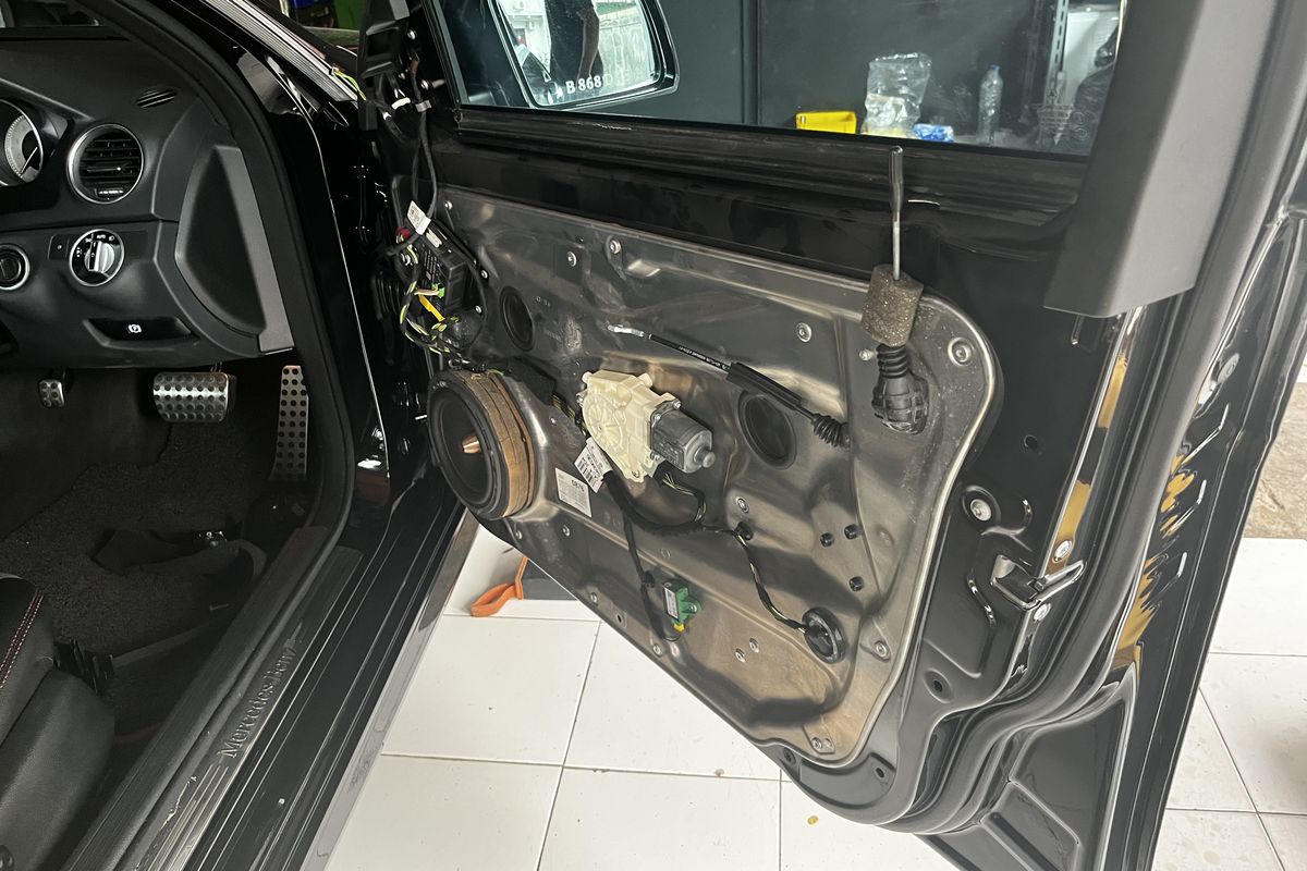 Restorasi Panel Plastik Mobil, Solusi Bikin Kembali Segar