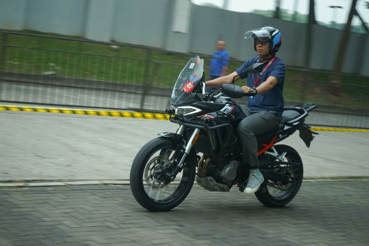Impresi Jajal Motor Petualang Morbidelli T252X di IMOS 2025
