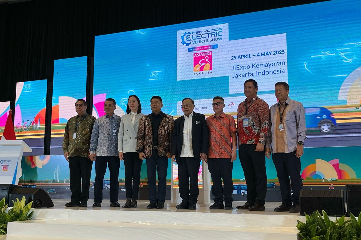 PEVS 2025 Resmi Dibuka, 143 Merek Ikut Meramaikan