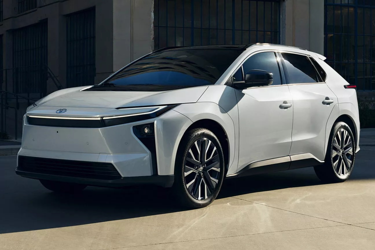 Inovasi Toyota bZ4X Facelift di GIIAS 2025