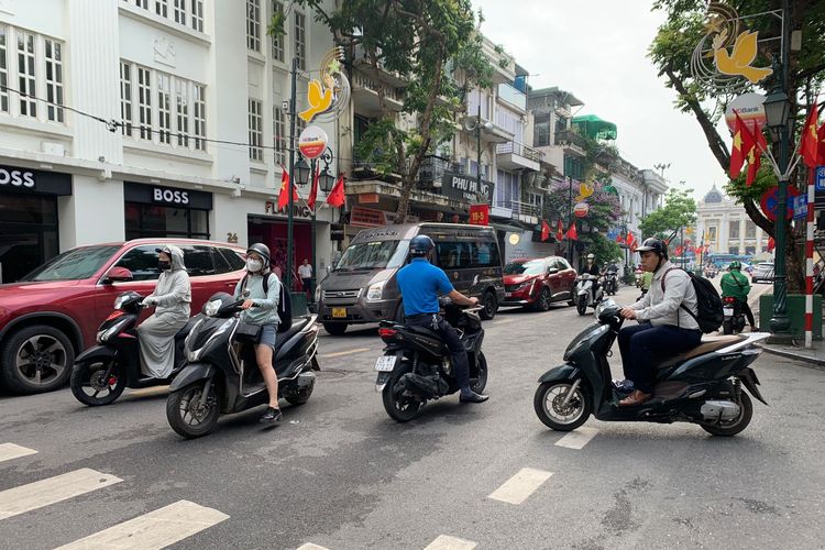 Hanoi Tunda Larangan Motor Bensin Substandar hingga 2028