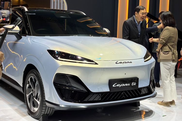Omoda O4 EV &amp; Lepas E4: Duel SUV Listrik Chery di GIIAS 2026