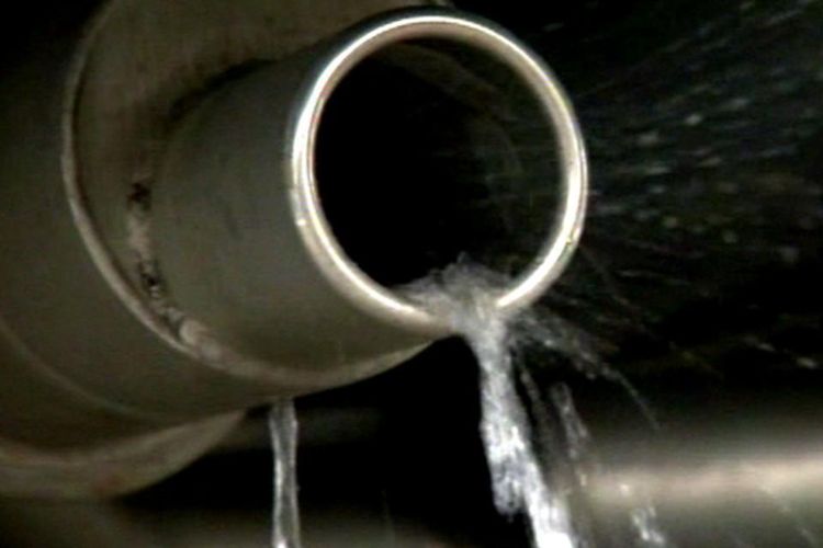 Asap Knalpot Lebih Bau Saat Mesin Dipanaskan, Normal atau Tidak?