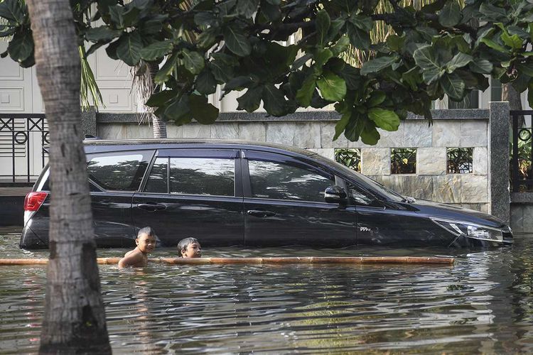 Ancaman Air Laut di Pantai Mutiara, Lindungi Kendaraan dari Korosi