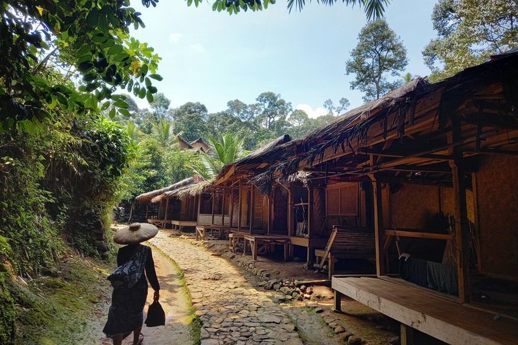 DAMRI Buka Rute ke Baduy, Tarif Rp 1