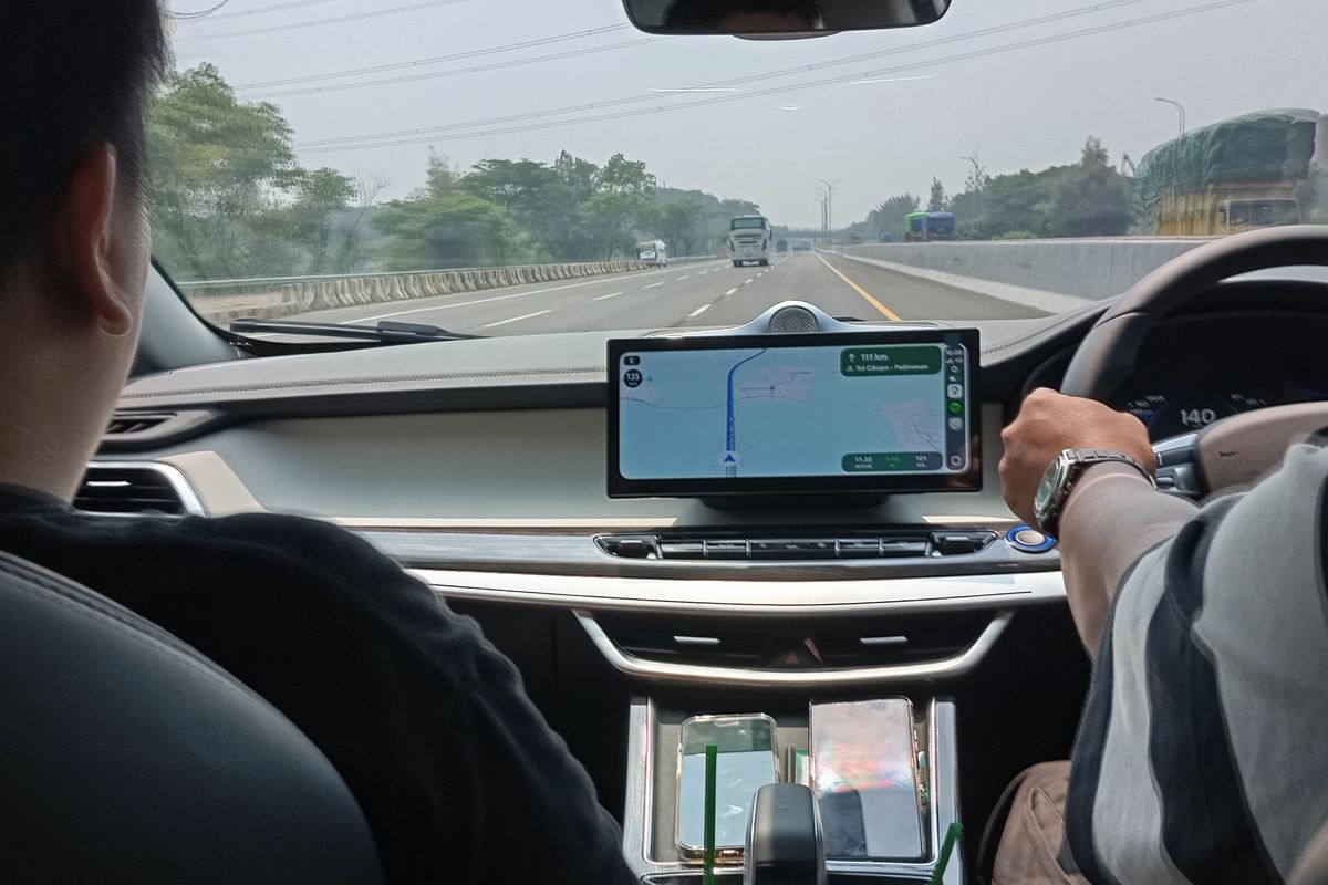 Cara Menghemat Daya Baterai Mobil Listrik Saat Kondisi Darurat