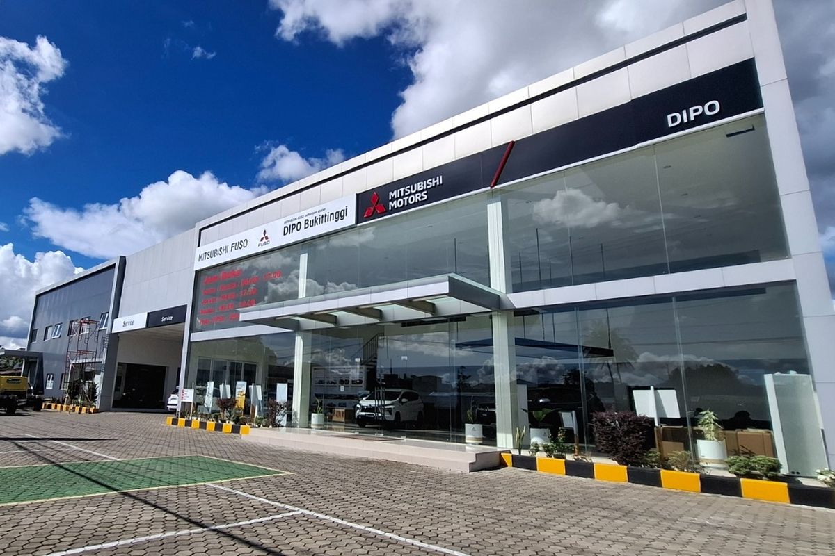 Tambah Jaringan, Mitsubishi Resmikan Diler Pertama di Bukittinggi