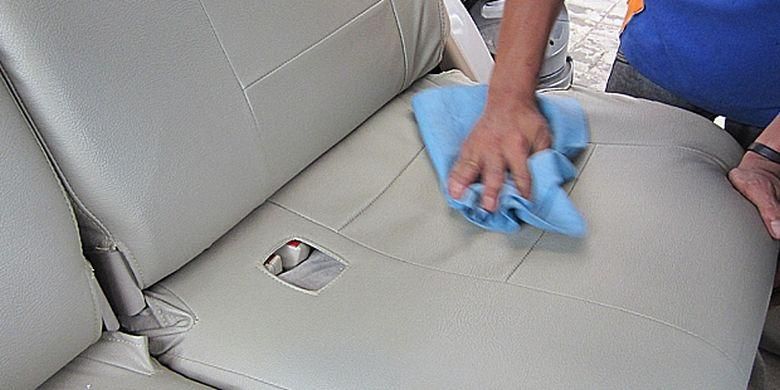 Waspada, Susu Bisa Jadi Musuh Utama Jok Kulit Mobil