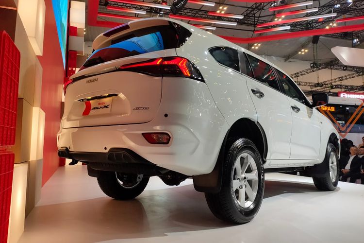 Harga dan Spesifikasi Isuzu New MU-X 4WD di GIIAS 2025