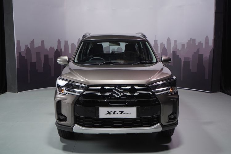 Suzuki Bidik Penjualan XL7 2.200 Unit di GIIAS 2026