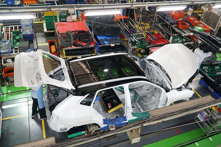 Maklon Pabrik Mobil Dianggap Wajar dalam Industri Otomotif