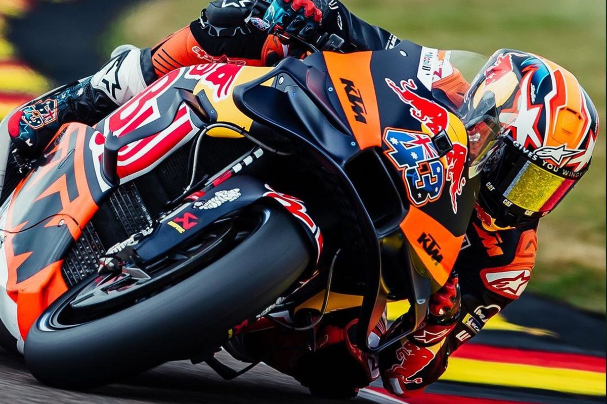MotoGP, LIVE MotoGP Australia 2025, Miller, Zarco dan Mir Crash