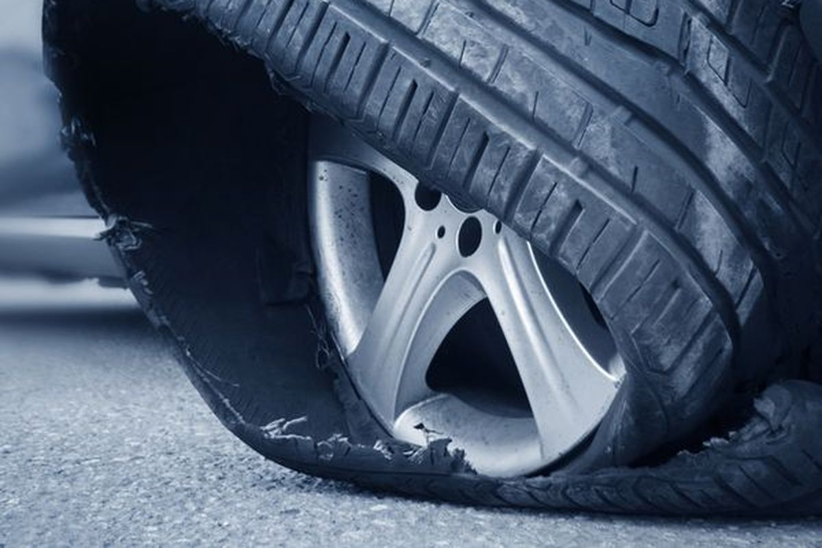 Tips Aman Liburan: Hindari Ban Pecah di Jalan Tol