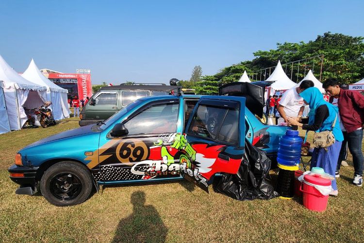 Mas Back dan Daihatsu Charade: Gabungan Hobi dan Usaha