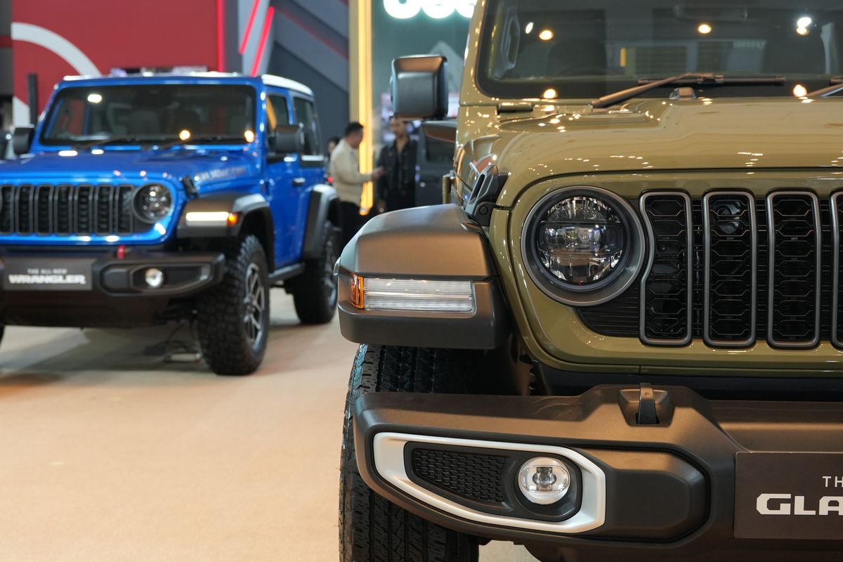 Jeep Sasar Kolektor di Bandung Lewat Gladiator dan Wrangler Terbaru