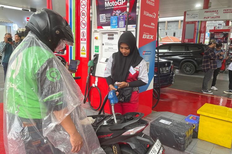 Apakah Isi BBM Lebih Baik Saat Malam Hari? Ini Penjelasan Ahli