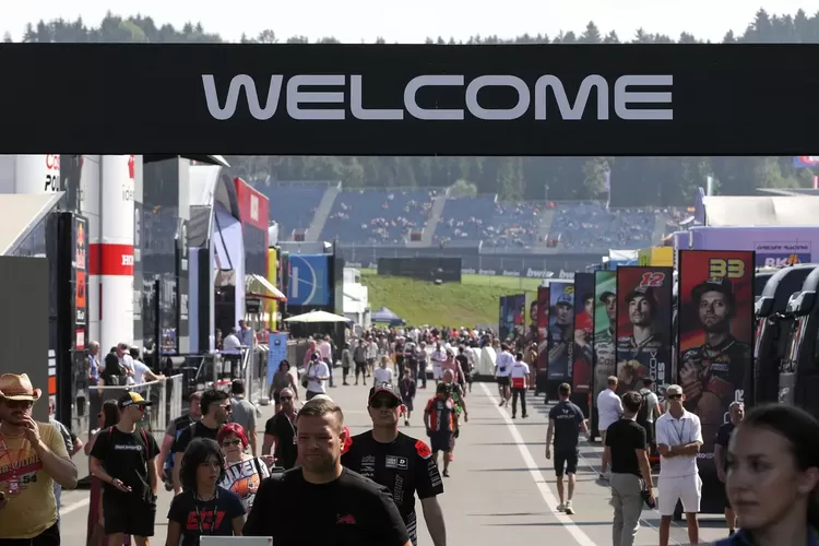 Netflix Garap Film Thriller MotoGP: Mantan Pebalap Vs Adik Pencuri