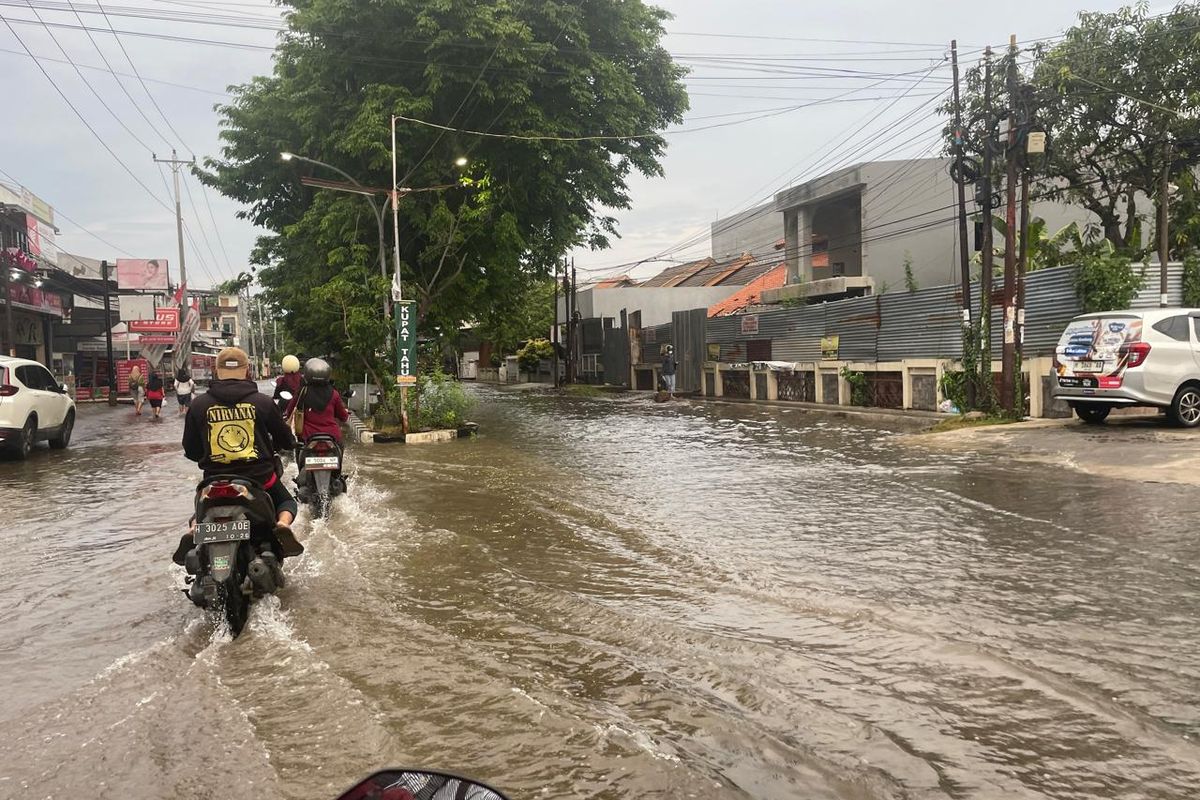 Setelah Lewati Banjir, Begini Cara Rawat dan Cuci Motor yang Benar