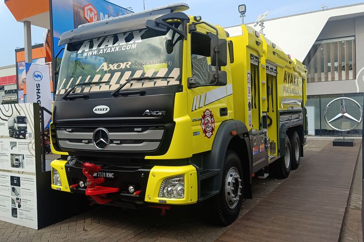 Spesifikasi Truk Pemadam Kebakaran Buatan Karoseri Ayaxx