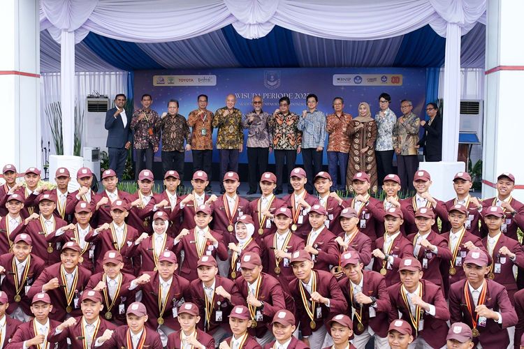 Menjawab Tantangan Elektrifikasi, AKTI Luluskan Angkatan ke-9