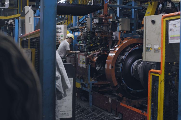 Harga Bahan Baku Naik, Bridgestone Hadapi Tantangan Menjaga Harga Ban
