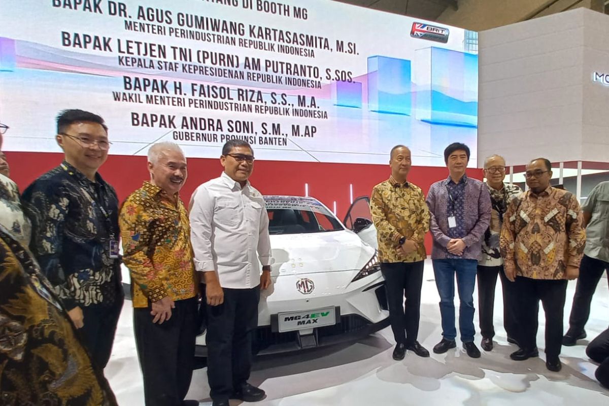 MG, Menteri Perindustrian Tertarik MG 4 EV Max di GIIAS 2025