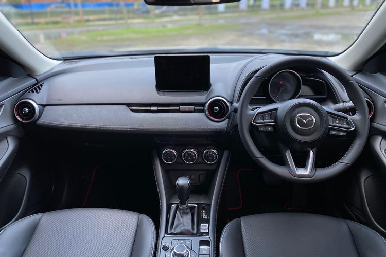 Apa Saja Keunggulan Teknologi Modern di Mazda CX-3 Kuro?