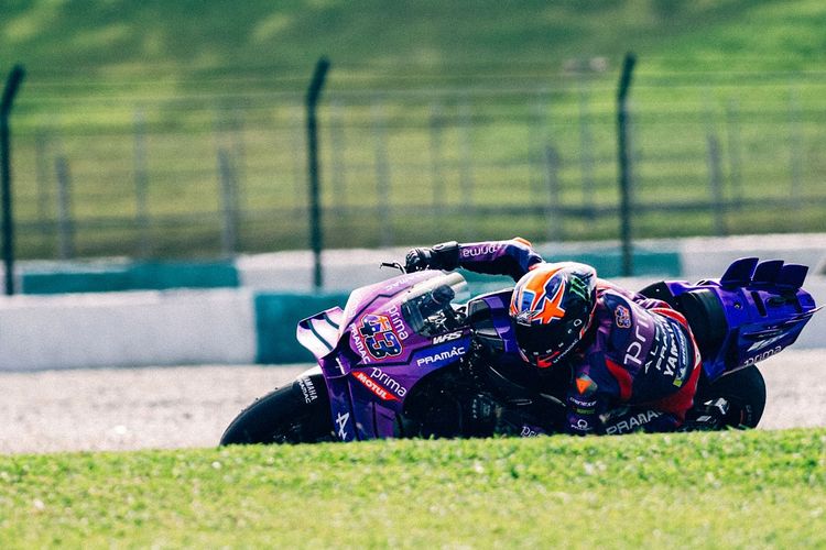 Perbandingan Yamaha V4 dan M1 Inline-4 di MotoGP 2025