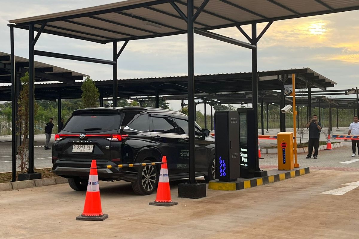 Minus Sistem Parkir Tanpa Petugas: Gagal Baca Pelat Nomor Kendaraan