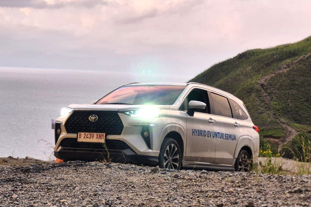 Alasan Baterai Mobil Hybrid Toyota Tak Pernah Full