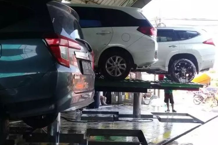 Simak Teknik Cuci Mobil yang Benar Setelah Terkena Abu Vulkanik