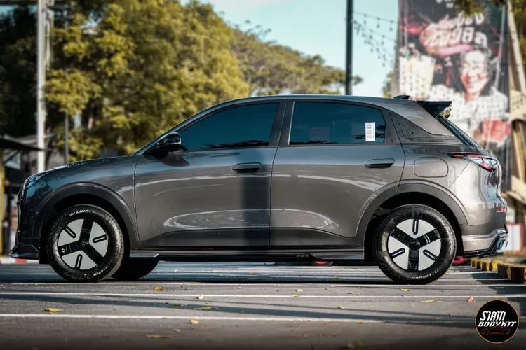 Modifikasi Geely EX2, Pakai Bodykit Thailand Jadi Lebih Sporty