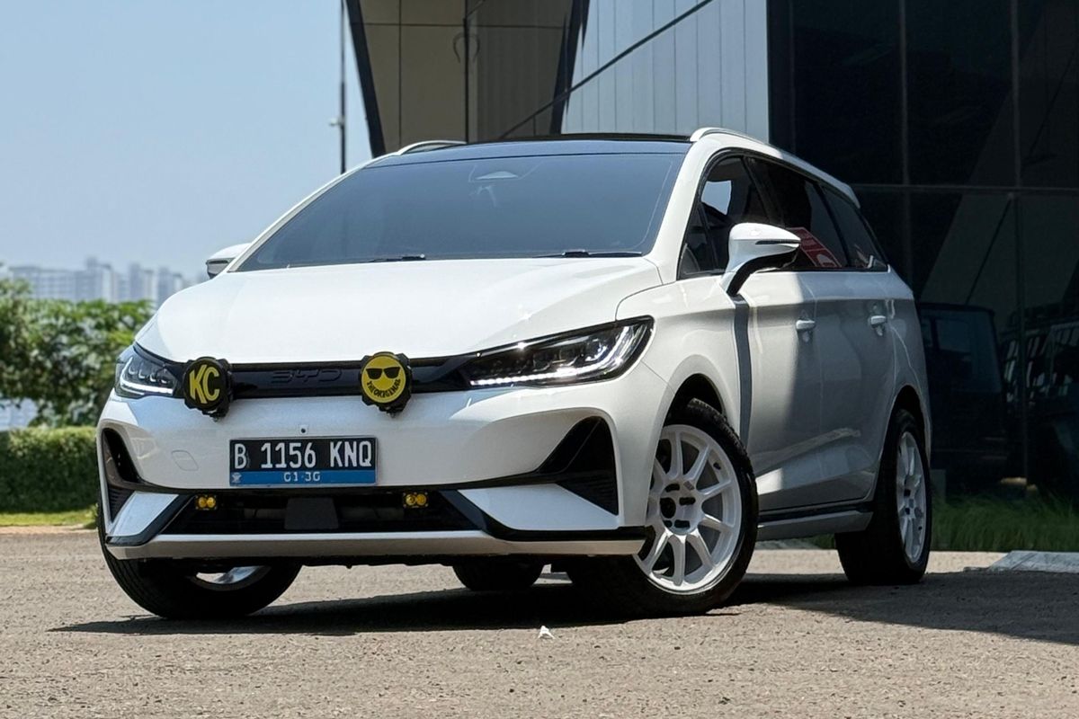 BYD M6 Snowy: Rally EV Penuh Kisah, Simbol Cinta Abadi Suami