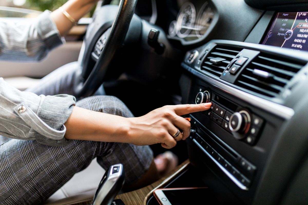 AC Mobil Jangan Pakai Oli Sembarangan, Bisa Rusak Kompresor