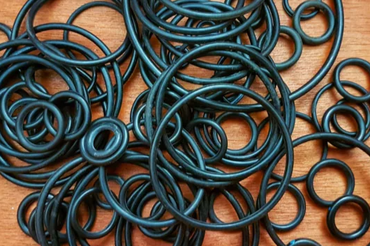 Bahan Komponen Mobil Ini Tak Tahan Campuran Bensin Etanol