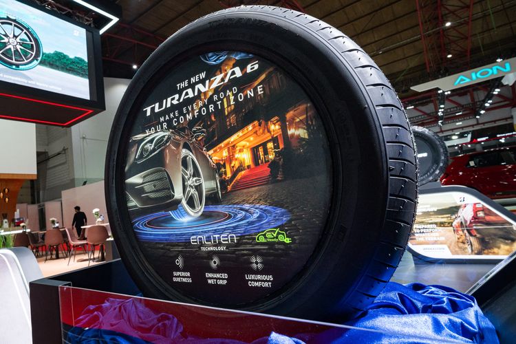 Bridgestone Luncurkan Ban Mobil Listrik Tahun Ini