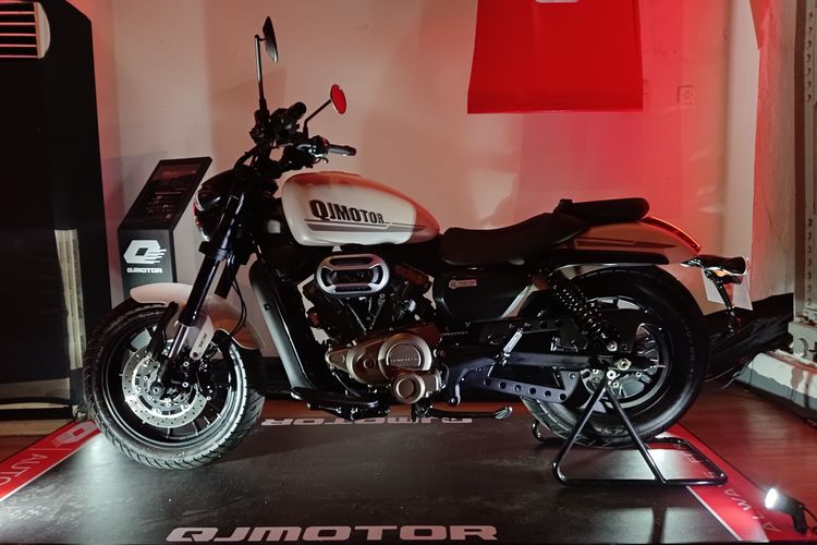 SPK QJMotor Diklaim Tembus 200 Unit, SRV 250 AMT Terlaris