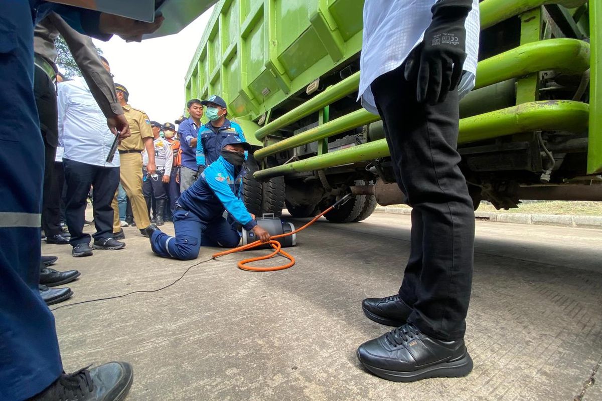 Pemprov DKI Tindak Truk dan Bus yang Mengabaikan Uji Emisi