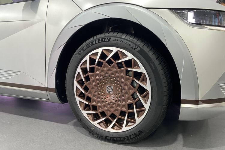 Mobil Listrik Boleh Tanpa Ban Cadangan, Ini Aturannya