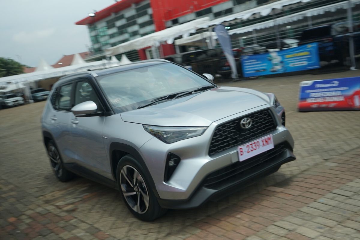 Jaecoo J5 EV vs Yaris Cross Hybrid: Duel Efisiensi Biaya Operasional