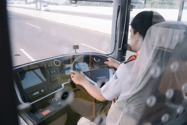 Bus Listrik Zhongtong Siap Beroperasi di Jakarta Akhir Juni 2025