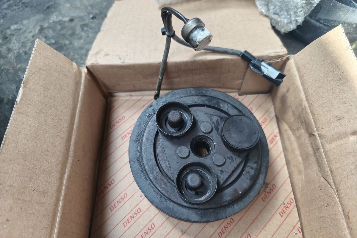 Ciri-ciri Magnetic Clutch pada AC Mobil Sudah Minta Diganti