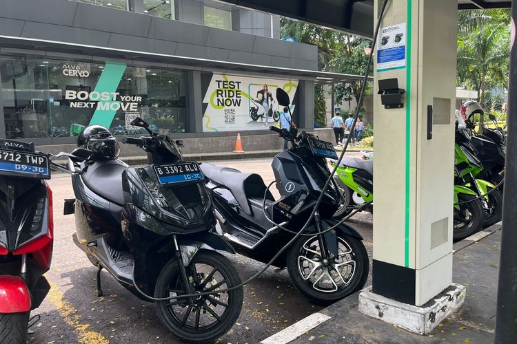 Cara ALVA Hapus 'Range Anxiety' Pengguna Motor Listrik