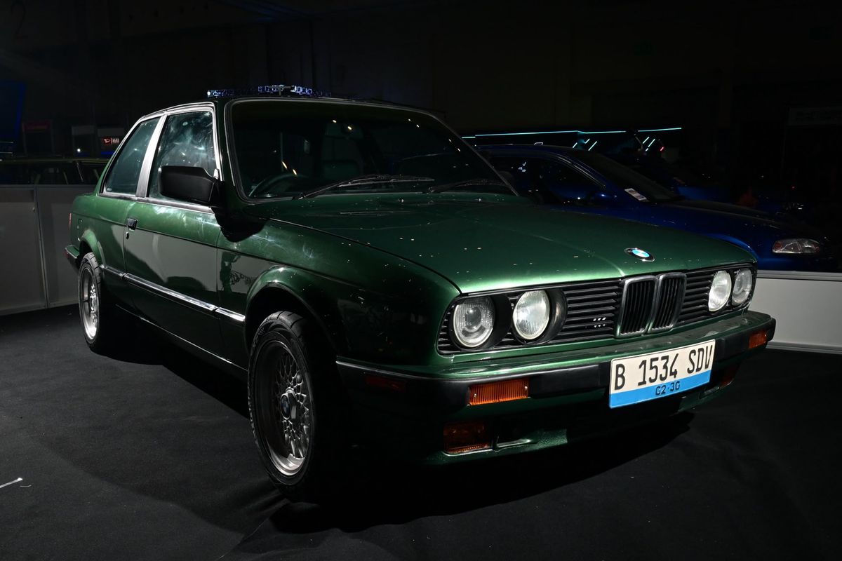 BMW E30 Listrik: Klasik Legal Pertama di Indonesia, Karya Anak Bangsa