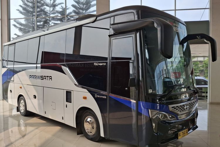 PO Laskad Trans Beli Bus Baru, Pakai Hino Bus GB 150 AT Euro4