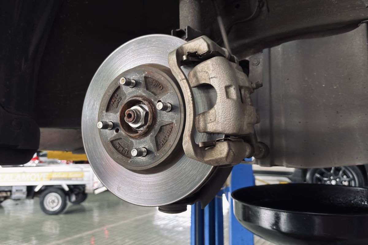 Waspada Rem Mobil Overheating, Jangan Disiram Air, Ini Alasannya